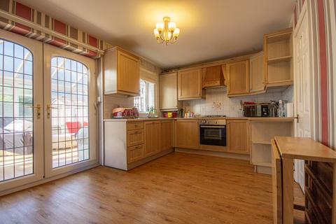 4 bedroom detached house for sale, Dunmoor Close, Newcastle upon Tyne, Tyne and Wear, NE3