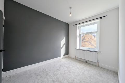 4 bedroom terraced house for sale, Eshald Place, Woodlesford, Leeds, West Yorkshire, LS26