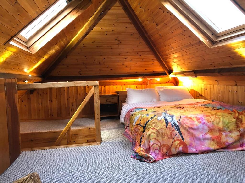 Attic Room.jpg