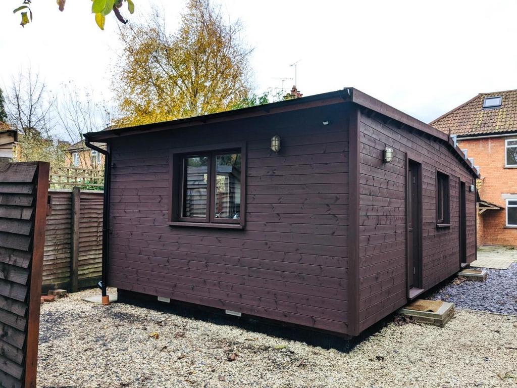 Cabin.jpg