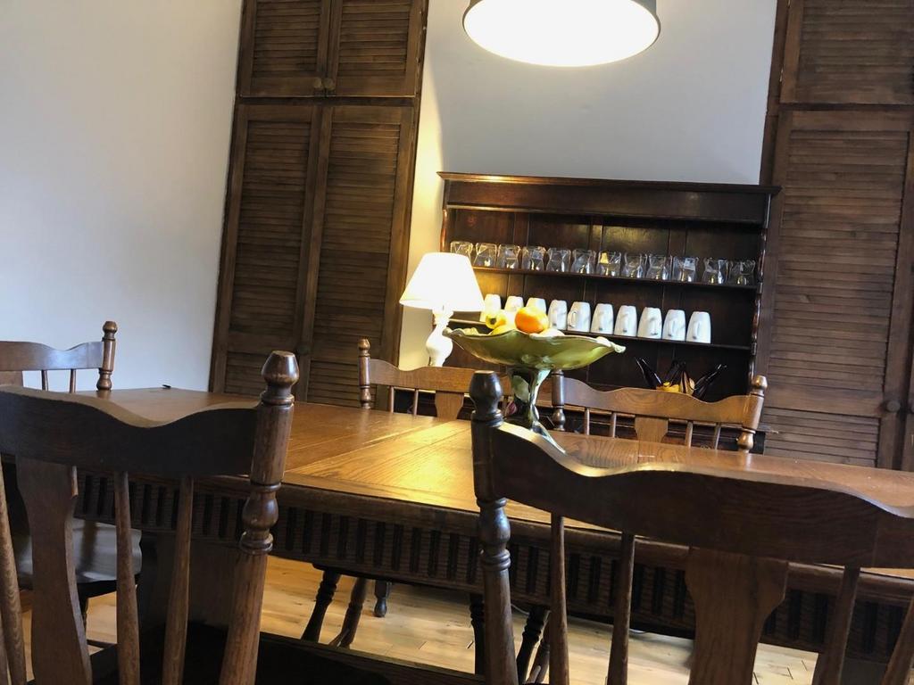 Dining Room.jpg