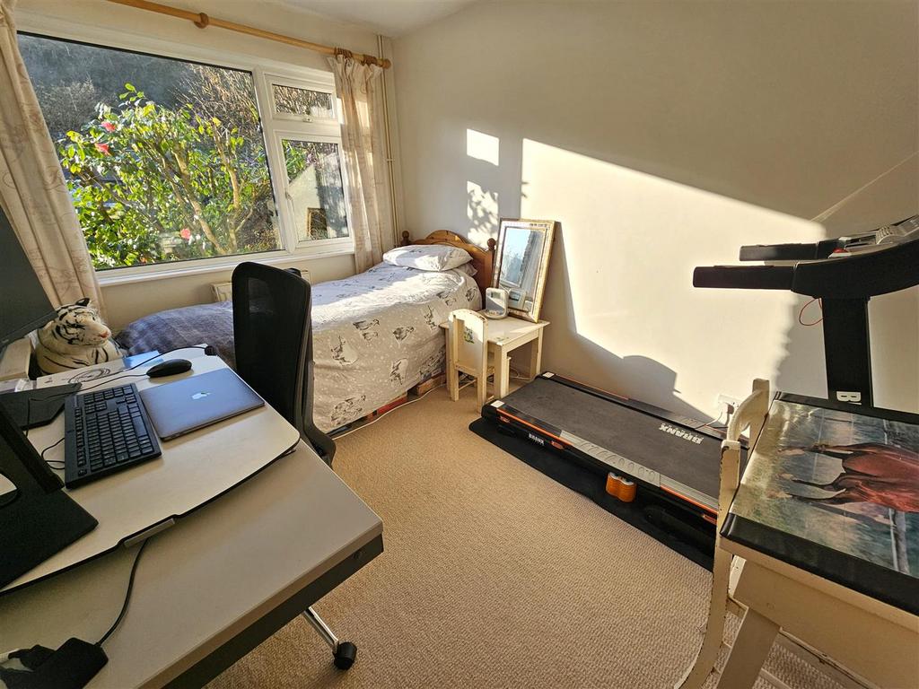 Bedroom 3.jpg
