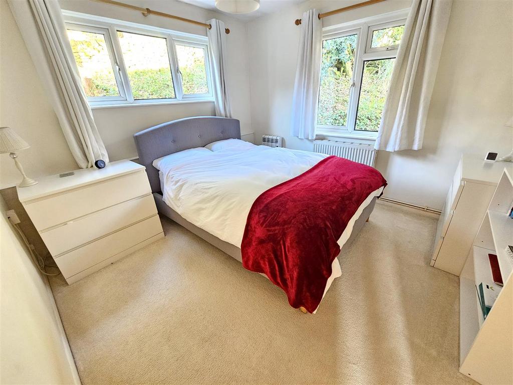 Bedroom 2.jpg