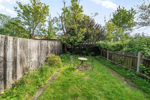 3 bedroom house for sale, Larch Road, London, NW2