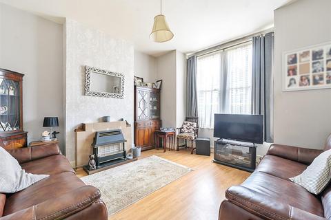 3 bedroom house for sale, Larch Road, London, NW2
