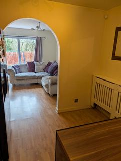 2 bedroom terraced house to rent, Lilian Board Way, Greenford UB6