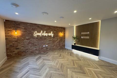 1 bedroom flat to rent, Worsley Road, Manchester M27