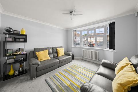 4 bedroom semi-detached house to rent, Marnell Way, Hounslow TW4