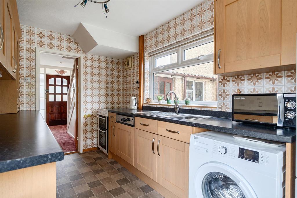 Kitchen/Breakfast Area