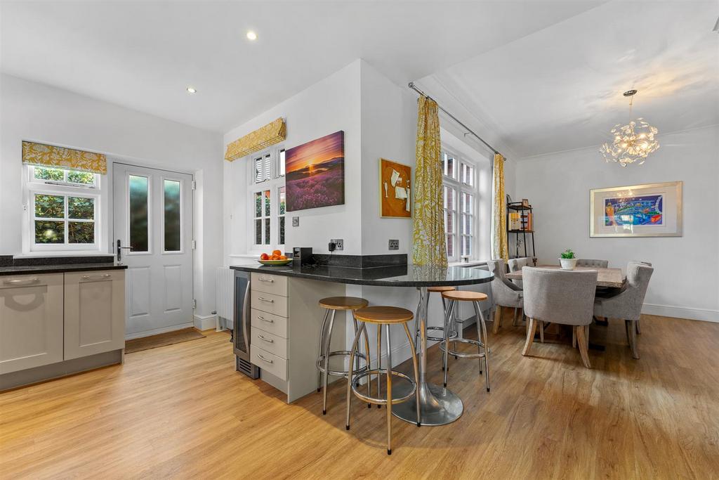 Dining Kitchen