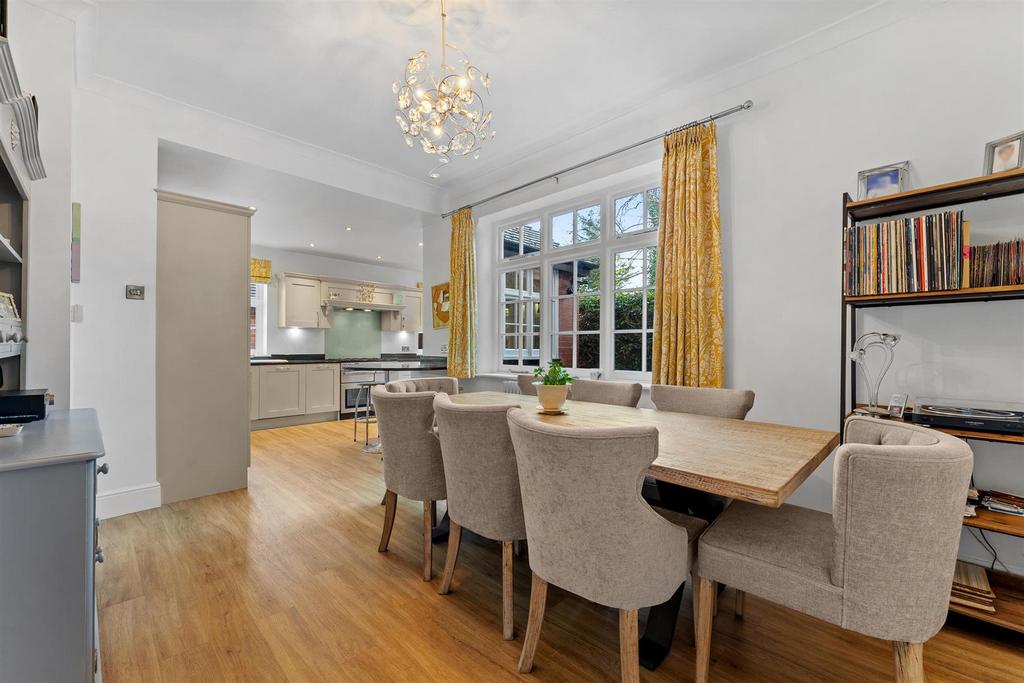 Dining Kitchen