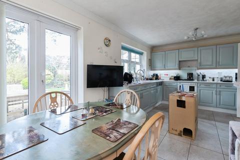 5 bedroom detached house for sale, Hillmeadow, Verwood BH31