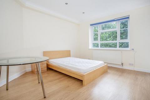 2 bedroom flat to rent, Calvert House, White City Estate, W12