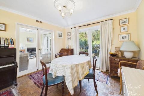 undefined, Page Hill Avenue, Buckingham, Buckinghamshire, MK18