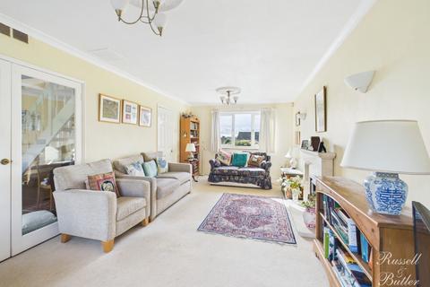 undefined, Page Hill Avenue, Buckingham, Buckinghamshire, MK18