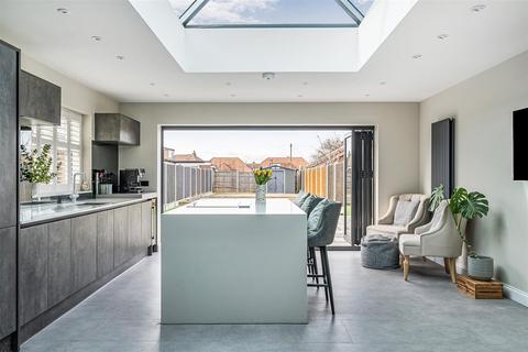 undefined, Merton Avenue, Portchester,