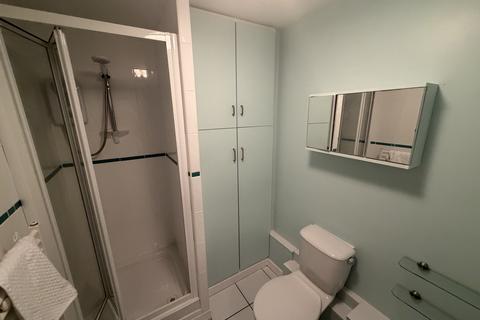 undefined, Cambridge Road, Liverpool, L22