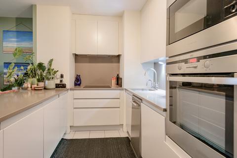 1 bedroom flat for sale, Barbican, London EC2Y