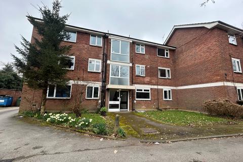 undefined, Ashton Lane, Sale, M33