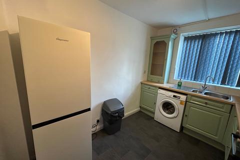 undefined, Ashton Lane, Sale, M33