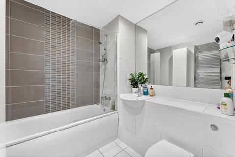 1 bedroom flat to rent, Arments Court, 392 Albany Road, London