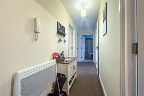 undefined, Kingham Close, Wirral, CH46