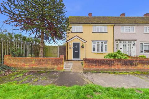 3 bedroom end of terrace house for sale, Hamble Lane, South Ockendon, Essex, RM15