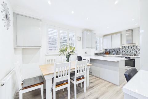 3 bedroom end of terrace house for sale, Hamble Lane, South Ockendon, Essex, RM15