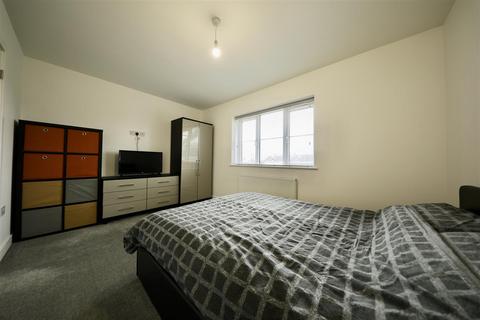 2 bedroom semi-detached house for sale, William Gee Drive, Hull