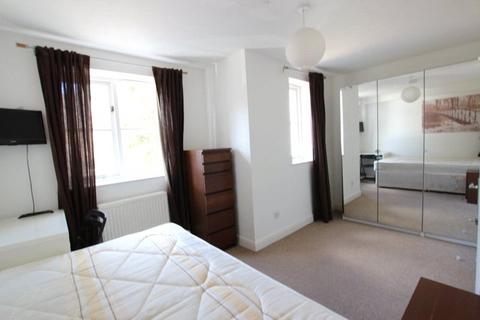 undefined, Room 6, 26 Masthouse Terrace, London, E14