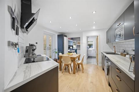 1 bedroom apartment to rent, Kilburn Lane, Queens Park W10