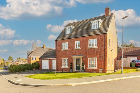 5 bedroom detached house for sale, Centurion Drive, Kirby Muxloe, LE9