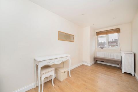 undefined, Dorchester Grove, London W4