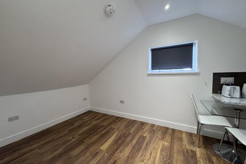 1 bedroom house of multiple occupation to rent, Southgate Road, Potters Bar EN6