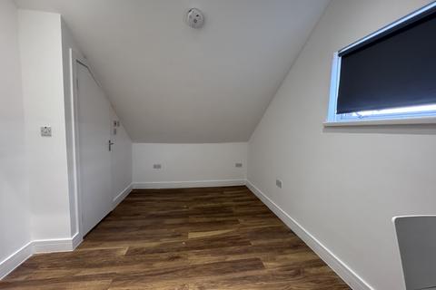1 bedroom house of multiple occupation to rent, Southgate Road, Potters Bar EN6
