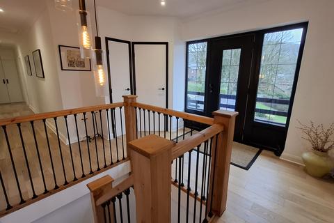 undefined, Manor Close, Grasscroft OL4