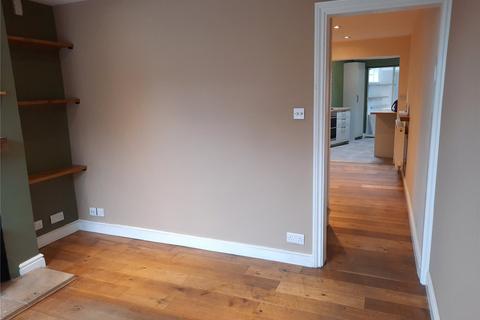 3 bedroom terraced house to rent, Combe Street, Somerset TA20