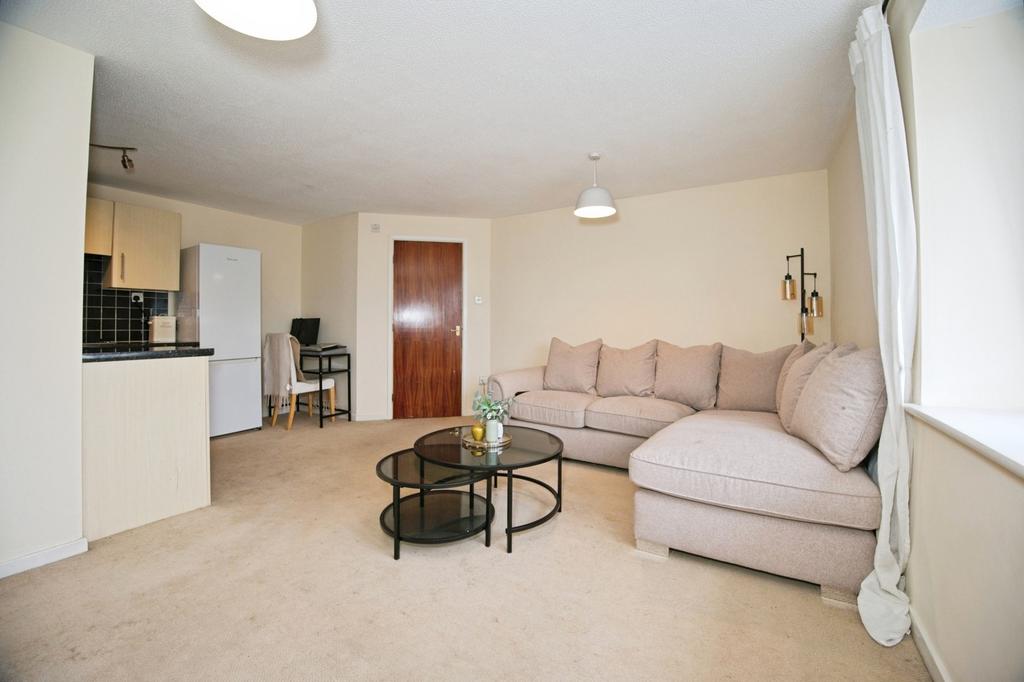 Living/Dining Area