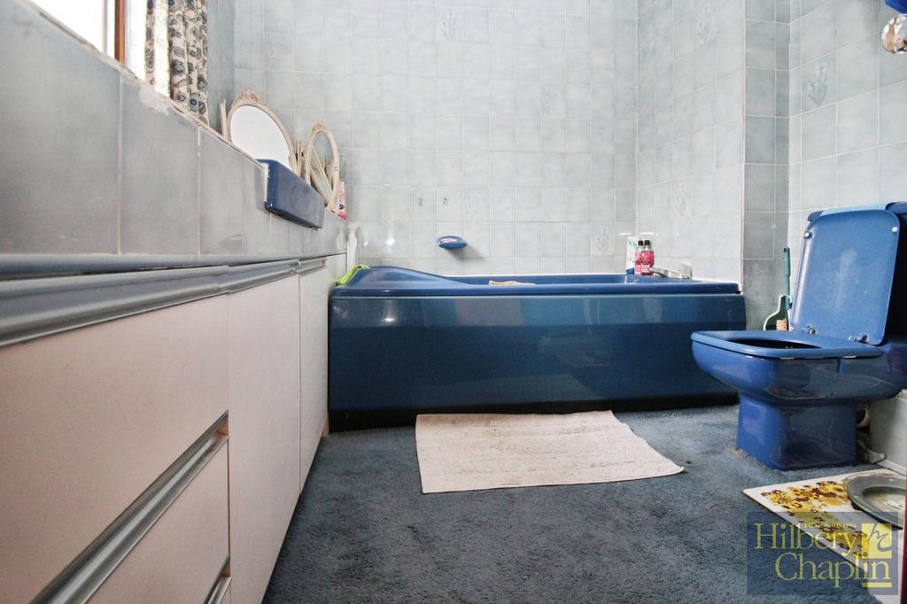 Maim Bathroom