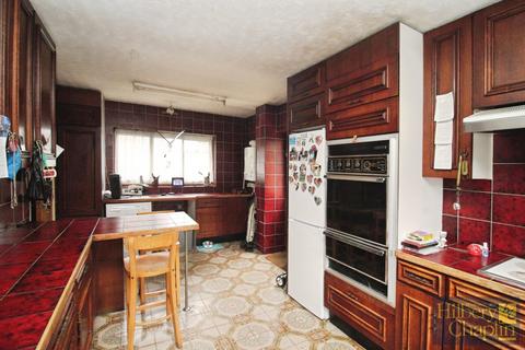 5 bedroom detached house for sale, The Woodfines, Emerson Park, RM11