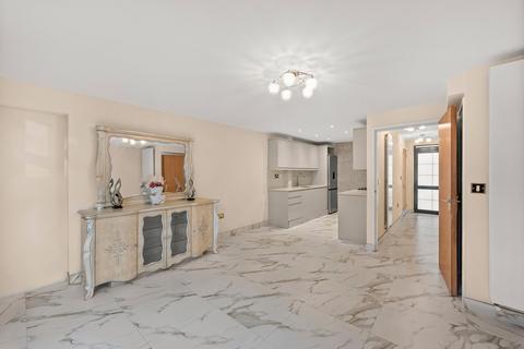 3 bedroom end of terrace house to rent, Pallister Terrace, Roehampton Vale, London