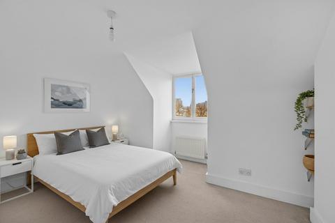 1 bedroom maisonette to rent, Santos Road, Putney, London