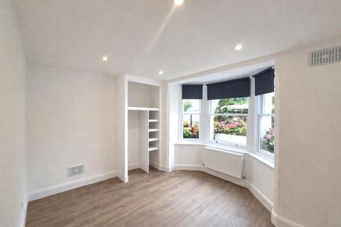 2 bedroom flat to rent, Rectory Grove, LONDON