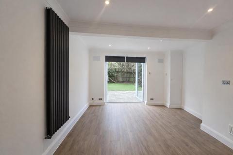 2 bedroom flat to rent, Rectory Grove, LONDON