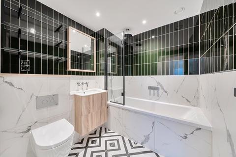 2 bedroom flat to rent, Danvers Avenue, Battersea, London, SW11