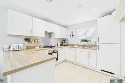 undefined, Eames Way, Forge Wood RH10