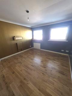 3 bedroom flat for sale, Whiteside Court, West Lothian EH48