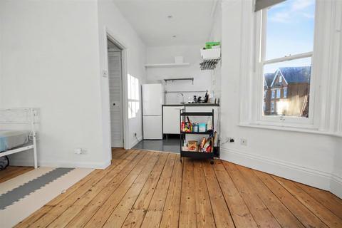 undefined, York Road, Guildford