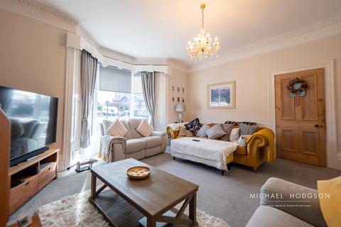 4 bedroom terraced house for sale, Ivanhoe Crescent, Thornhill, Sunderland