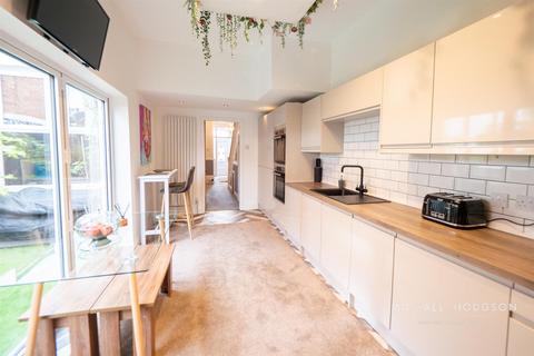 4 bedroom terraced house for sale, Ivanhoe Crescent, Thornhill, Sunderland